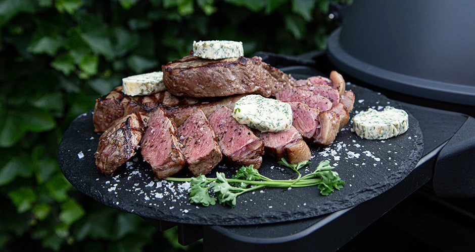 Dry aged entrecote met zelfgemaakte chimichurriboter